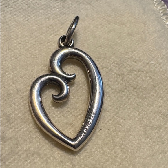 James Avery “A Mother’s Love” 925 Silver Heart Swirl Pendant - Picture 2 of 8